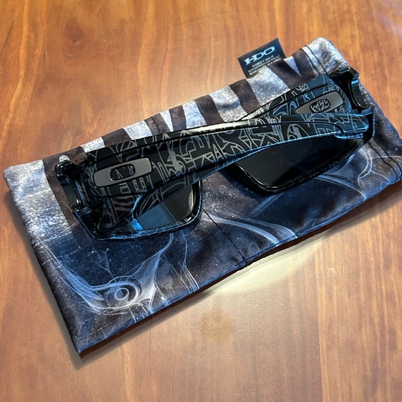 Oakley Fuel Cell Sunglasses 😎 - Picture 4 of 6